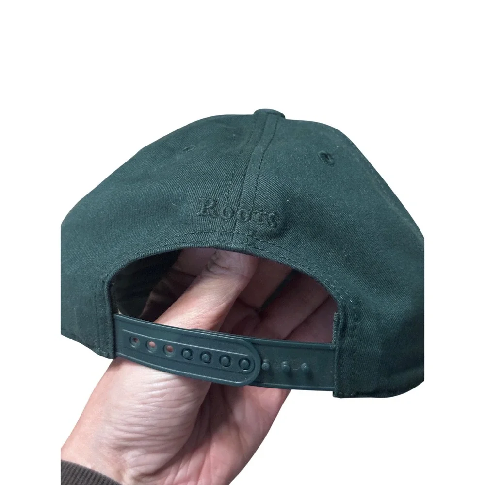 Roots Modern Leaf Baseball Cap in Varsity Green